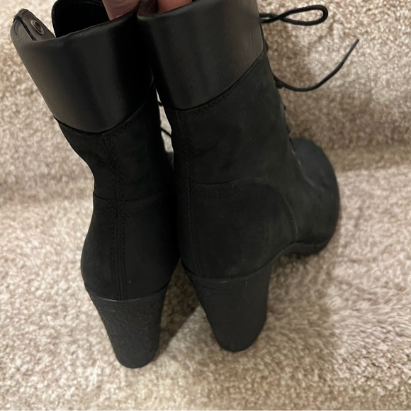TIMERLAND SUEDE HEELED BOOTS EUC - Picture 8 of 10